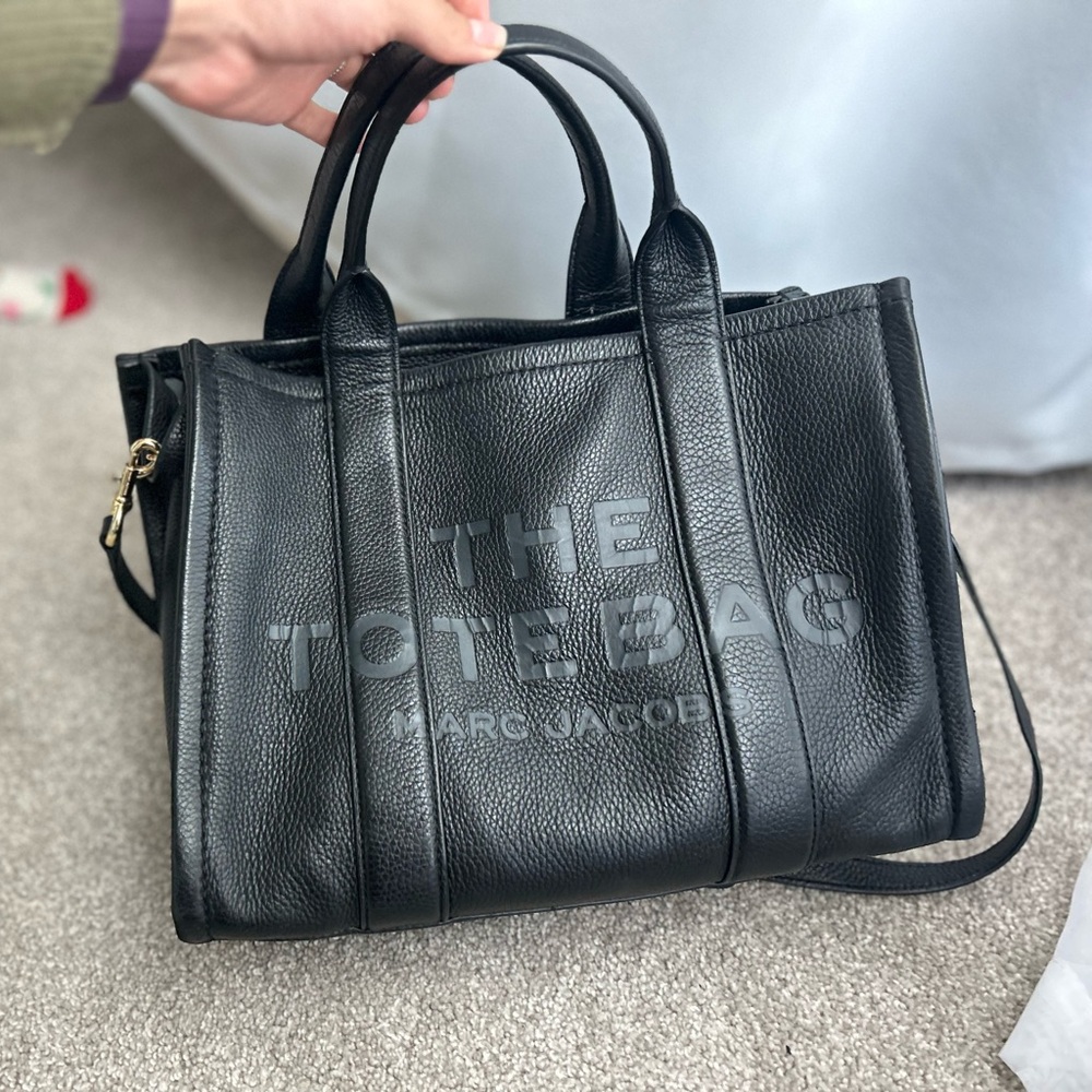 The Tote Bag Marc Jacobs Black Leather Tote Medium